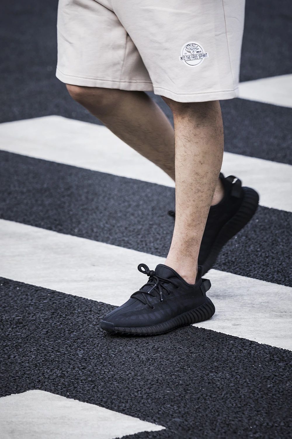黑天使,Mono,350 V2,Yeezy 中国独占!「黑天使 2.0」Yeezy 350 V2 刚刚开始登记! 黑天使,Mono,350 V2,Yeezy 中国独占!「黑天使 2.0」Yeezy 350 V2 刚刚开始登记!