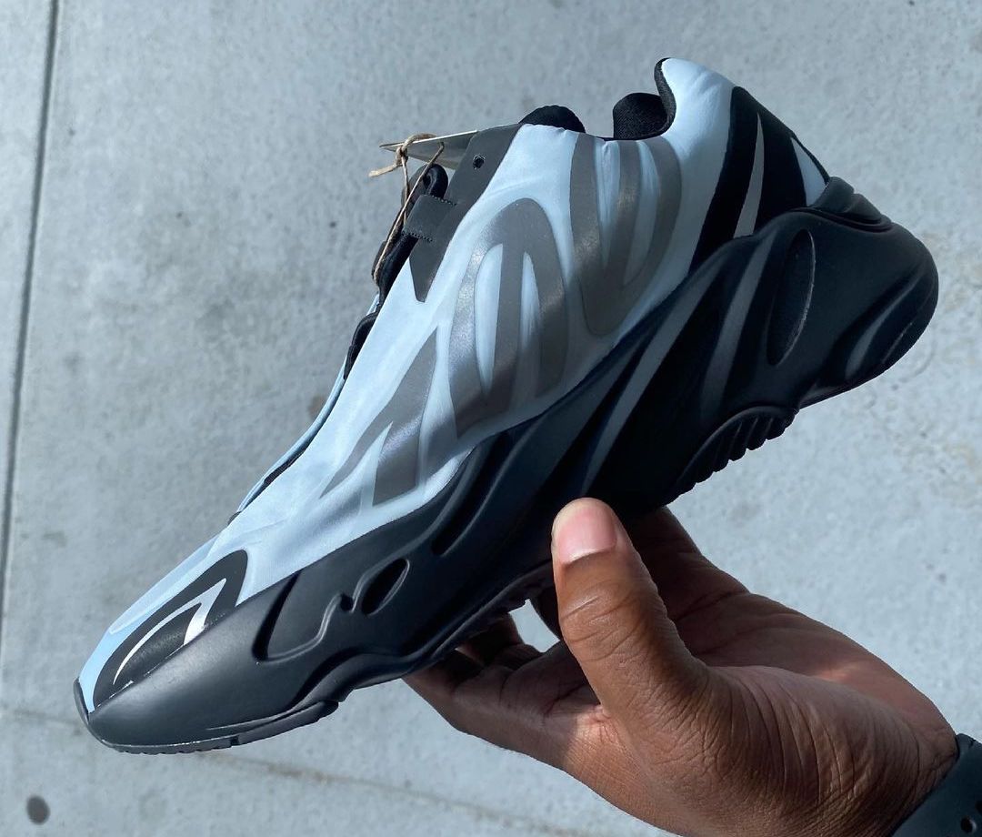 全新,Yeezy,700,MNVN,下月,发售,去年,侃爷, 「黑蓝」配色!全新 Yeezy 700 MNVN 下月发售! 全新,Yeezy,700,MNVN,下月,发售,去年,侃爷, 「黑蓝」配色!全新 Yeezy 700 MNVN 下月发售!