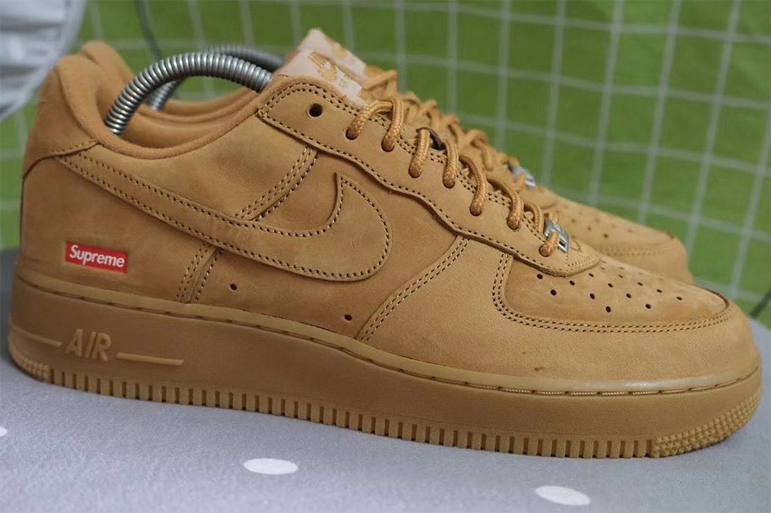Nike,Supreme,Air Force 1,AF1, 又来盖章了!小麦 Supreme x AF1 实物首次曝光! Nike,Supreme,Air Force 1,AF1, 又来盖章了!小麦 Supreme x AF1 实物首次曝光!