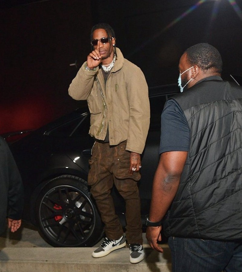 Travis Scott,Air Jordan 1,Dior Travis Scott 上脚新配色反勾 AJ1!不是闪电联名! Travis Scott,Air Jordan 1,Dior Travis Scott 上脚新配色反勾 AJ1!不是闪电联名!