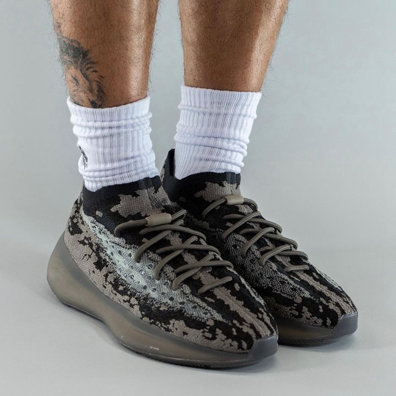 Yeezy 380,adidas,GZ0472 发售信息有了!「黑灰」Yeezy 380 实物上脚曝光! Yeezy 380,adidas,GZ0472 发售信息有了!「黑灰」Yeezy 380 实物上脚曝光!