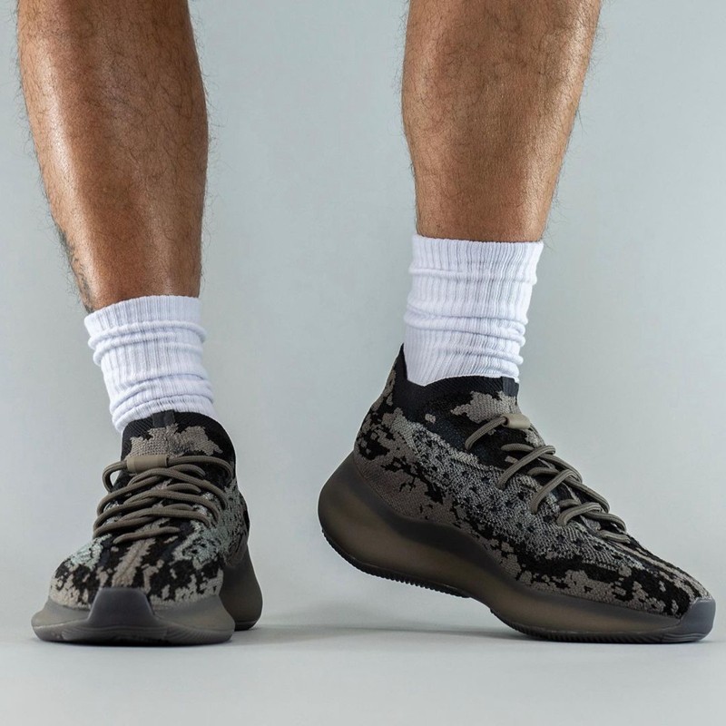 Yeezy 380,adidas,GZ0472 发售信息有了!「黑灰」Yeezy 380 实物上脚曝光! Yeezy 380,adidas,GZ0472 发售信息有了!「黑灰」Yeezy 380 实物上脚曝光!