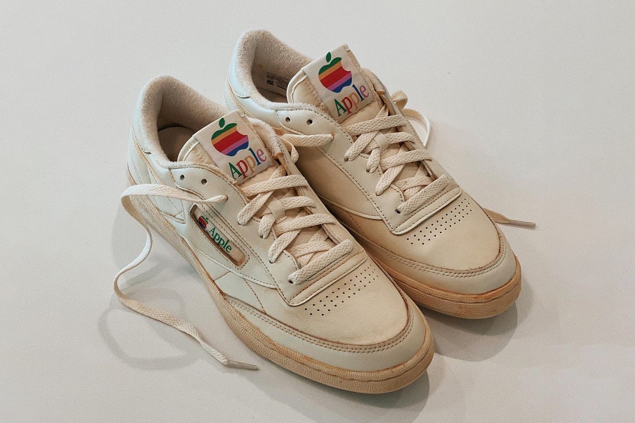 Apple,Reebok,Club C 90 致敬经典!全新客制 Apple x Reebok 图片曝光! Apple,Reebok,Club C 90 致敬经典!全新客制 Apple x Reebok 图片曝光!
