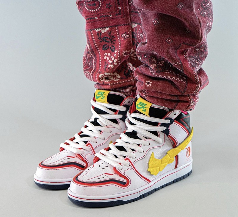 高达,Gundam,Nike,SB Dunk Hi,DH77 这就是男人的浪漫!高达联名 Dunk 实物上脚曝光! 高达,Gundam,Nike,SB Dunk Hi,DH77 这就是男人的浪漫!高达联名 Dunk 实物上脚曝光!