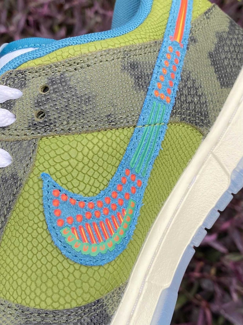 Nike,Dunk Low,Siempre Familia, 稀有皮革 + 独特水钻!「蜥蜴」Dunk 完整实物曝光! Nike,Dunk Low,Siempre Familia, 稀有皮革 + 独特水钻!「蜥蜴」Dunk 完整实物曝光!