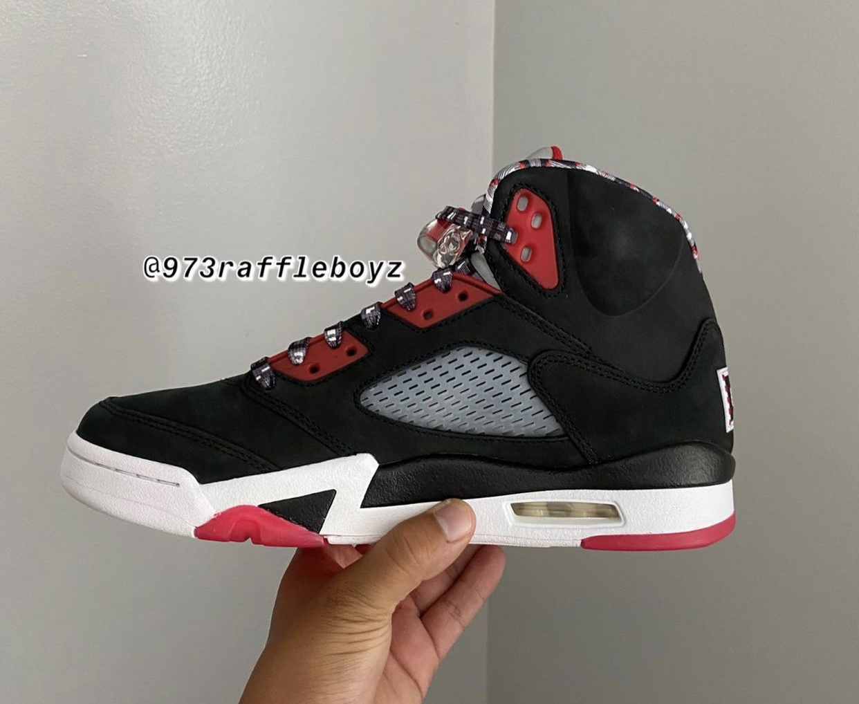 Air Jordan 5,Quai 54,AJ5,Famil 超限量 54 双亲友限定!全新 Air Jordan 5 “Quai 54” 实物图曝光! Air Jordan 5,Quai 54,AJ5,Famil 超限量 54 双亲友限定!全新 Air Jordan 5 “Quai 54” 实物图曝光!