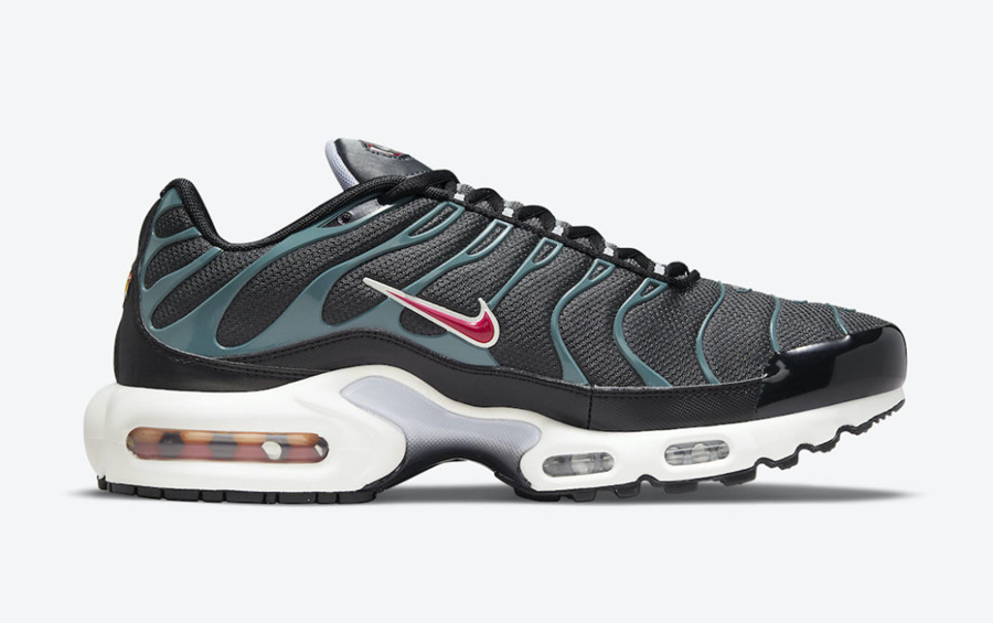 Nike,Air Max Plus,Black and Te 骚气红色 Mini Swoosh!Nike Air Max Plus 又出新配色! Nike,Air Max Plus,Black and Te 骚气红色 Mini Swoosh!Nike Air Max Plus 又出新配色!