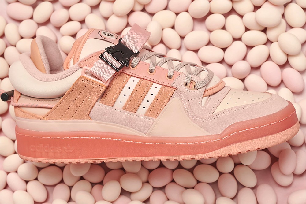 Bad Bunny,adidas,Forum Buckle 上一双市价小 3K!全新 Bad Bunny x adidas 刚刚开始登记! Bad Bunny,adidas,Forum Buckle 上一双市价小 3K!全新 Bad Bunny x adidas 刚刚开始登记!