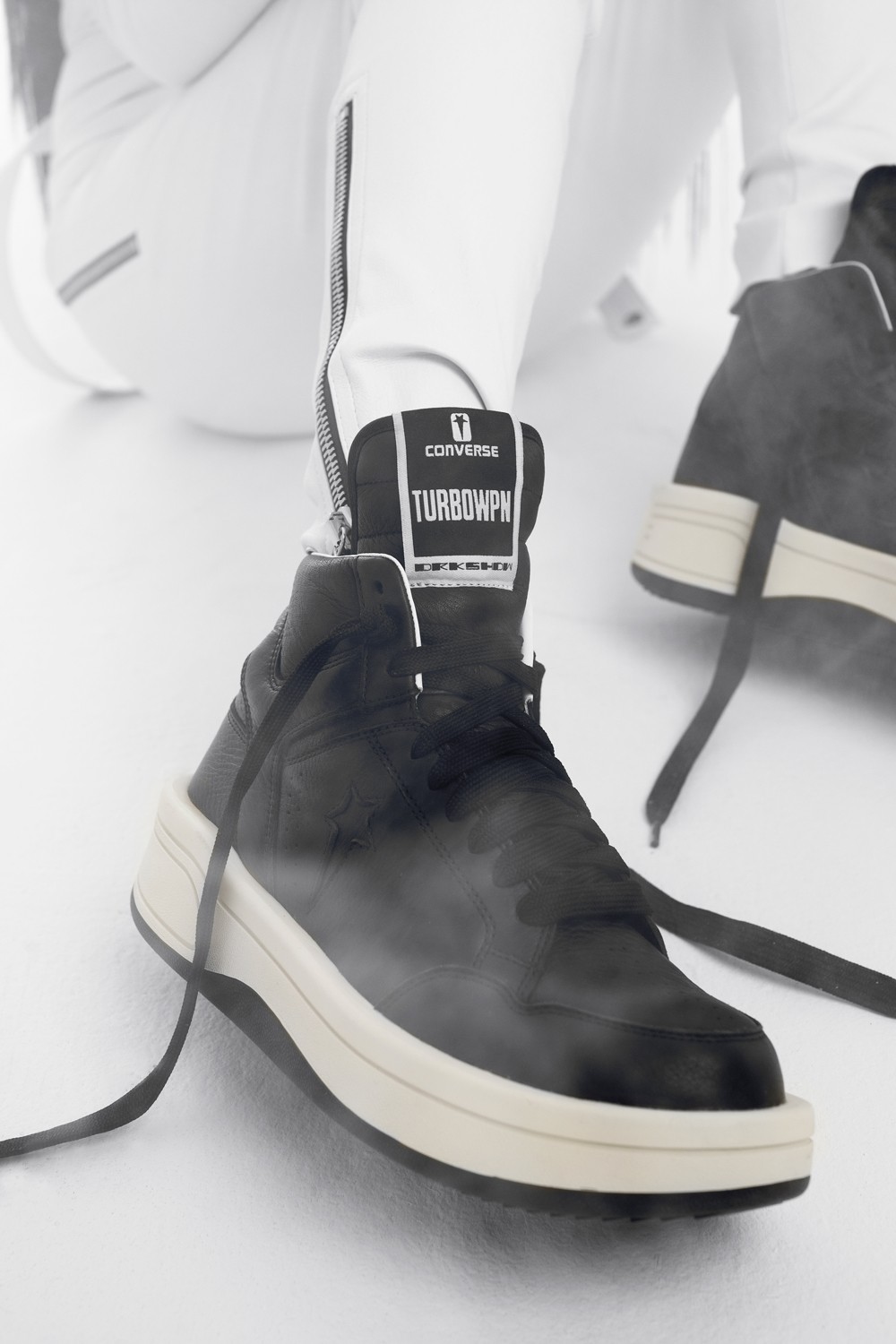 Converse,联名,鞋,今年,月份,Converse,官 上次秒售罄!RO x Converse 第二双联名鞋来了!绝对经典! Converse,联名,鞋,今年,月份,Converse,官 上次秒售罄!RO x Converse 第二双联名鞋来了!绝对经典!