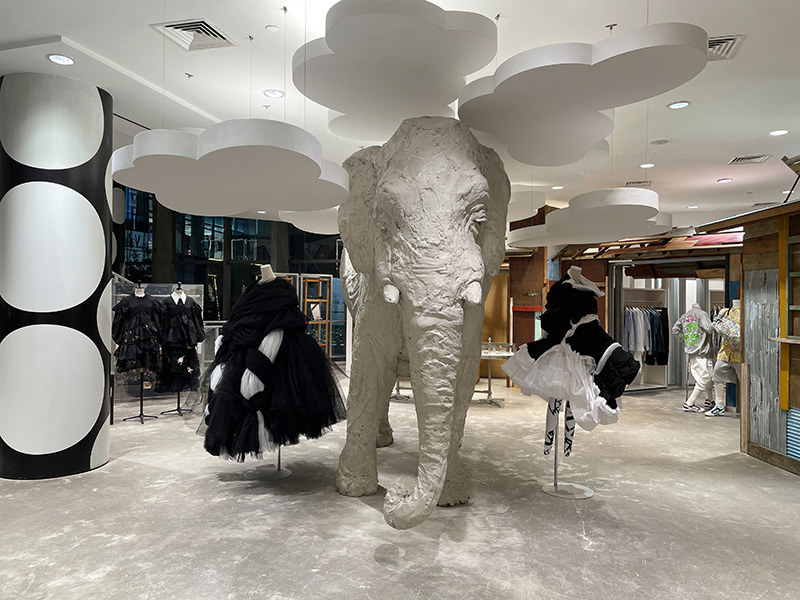 Dover Street Market Beijing,DS 时尚感十足!CdG x Nike「联名喷」发售日期临近! Dover Street Market Beijing,DS 时尚感十足!CdG x Nike「联名喷」发售日期临近!