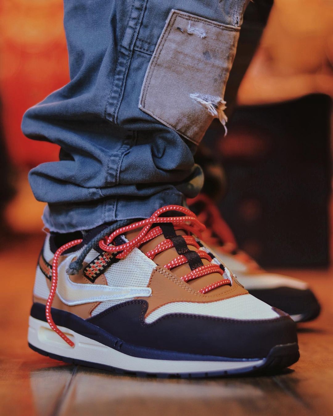 Travis Scott,Nike,Air Max 1 看着就不便宜!TS x Air Max 1 最新上脚图曝光!网友:先发一双? Travis Scott,Nike,Air Max 1 看着就不便宜!TS x Air Max 1 最新上脚图曝光!网友:先发一双?