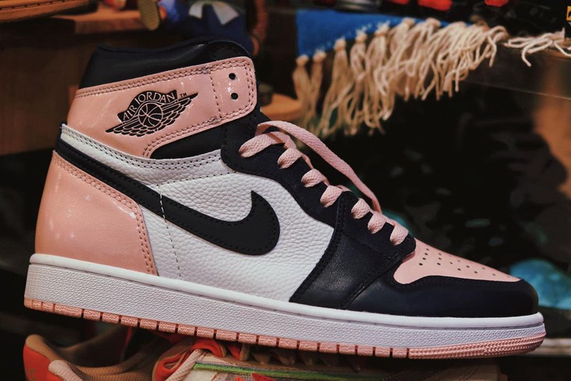 Air Jordan 1 High OG,Atmospher 酷似天价「迈阿密」配色!「口香糖」AJ1 实物曝光! Air Jordan 1 High OG,Atmospher 酷似天价「迈阿密」配色!「口香糖」AJ1 实物曝光!