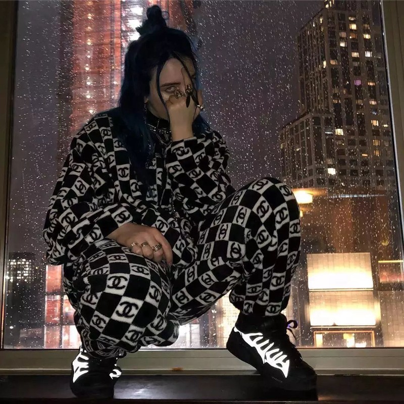 Air Jordan 1 KO,Billie Eilish, 全方位无死角展示!碧梨 x Air Jordan 系列官图终于曝光! Air Jordan 1 KO,Billie Eilish, 全方位无死角展示!碧梨 x Air Jordan 系列官图终于曝光!