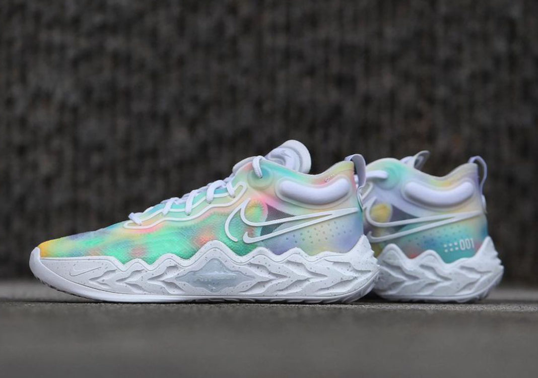 Nike,Air Zoom GT Run 炫彩全息图案!全新配色 Nike Air Zoom GT Run 实物曝光! Nike,Air Zoom GT Run 炫彩全息图案!全新配色 Nike Air Zoom GT Run 实物曝光!