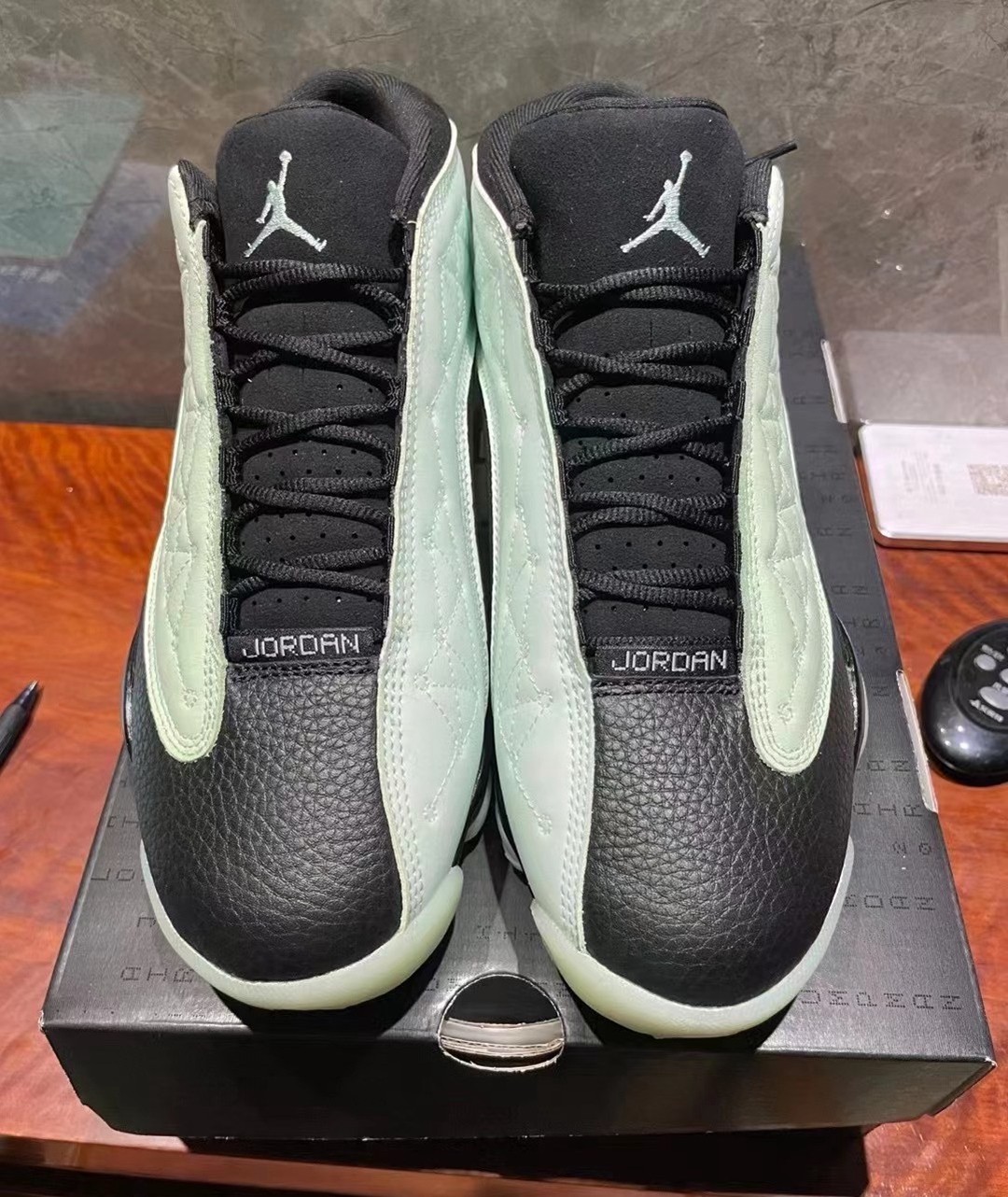 AJ13,Air Jordan 13 Low,Singles 绿到你发慌!「光棍节」 AJ13 实物图曝光! AJ13,Air Jordan 13 Low,Singles 绿到你发慌!「光棍节」 AJ13 实物图曝光!