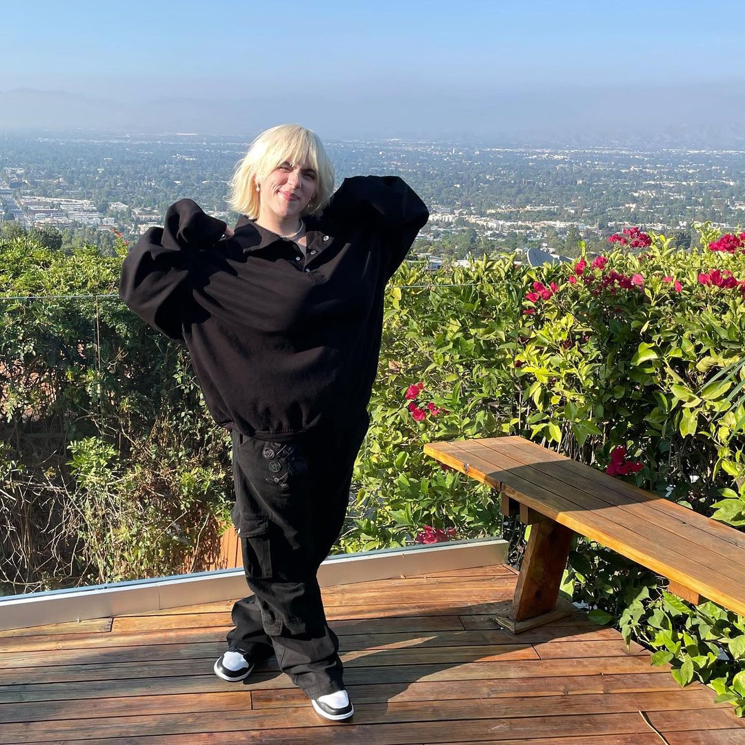 Billie Eilish,Air Jordan 1 KO, 月底登场!碧梨上脚两款全新 AJ 联名!规格难得一见! Billie Eilish,Air Jordan 1 KO, 月底登场!碧梨上脚两款全新 AJ 联名!规格难得一见!