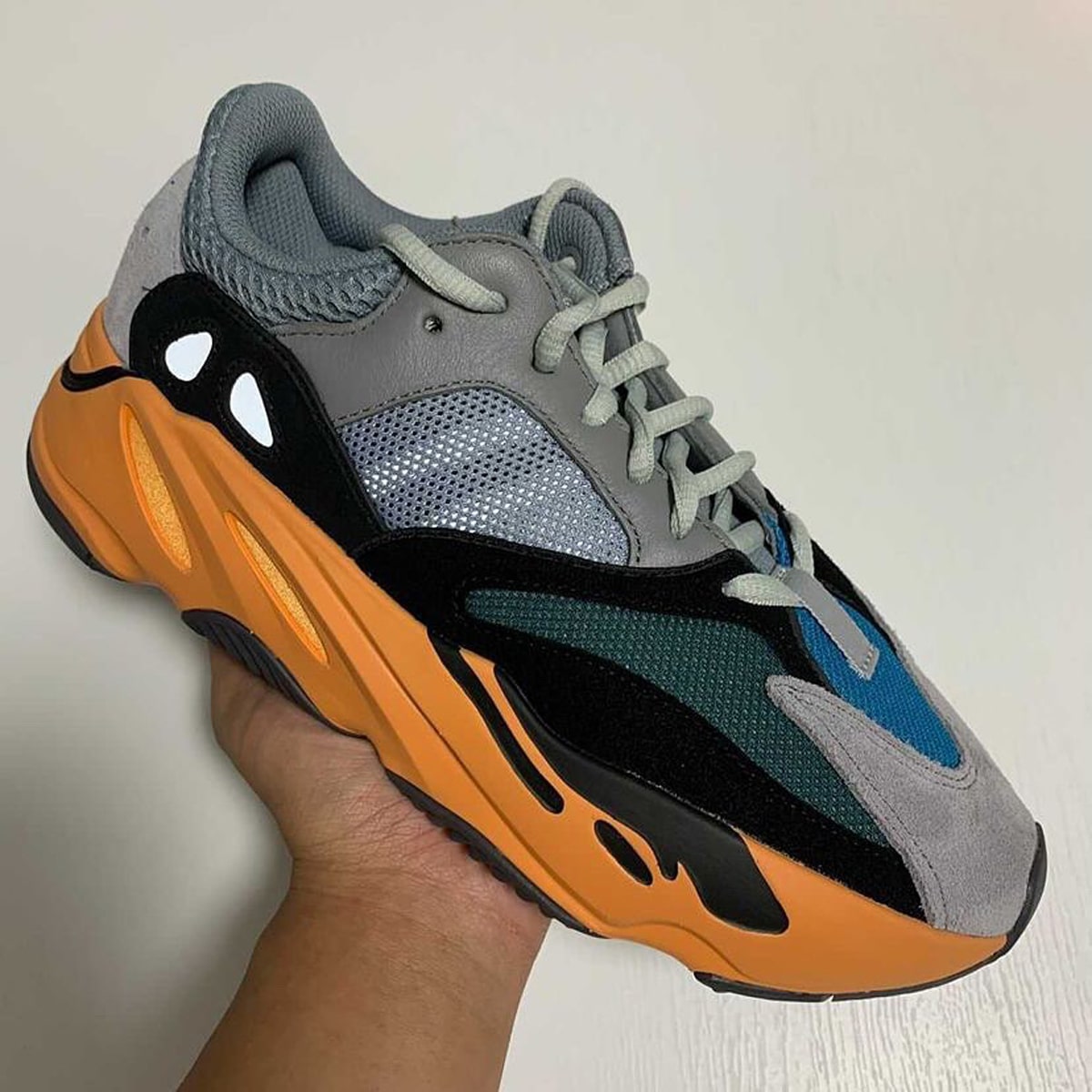 adidas,Yeezy Boost 700,Wash Or 回头率超高!太阳橙 Yeezy 700 官图曝光!下周发售! adidas,Yeezy Boost 700,Wash Or 回头率超高!太阳橙 Yeezy 700 官图曝光!下周发售!