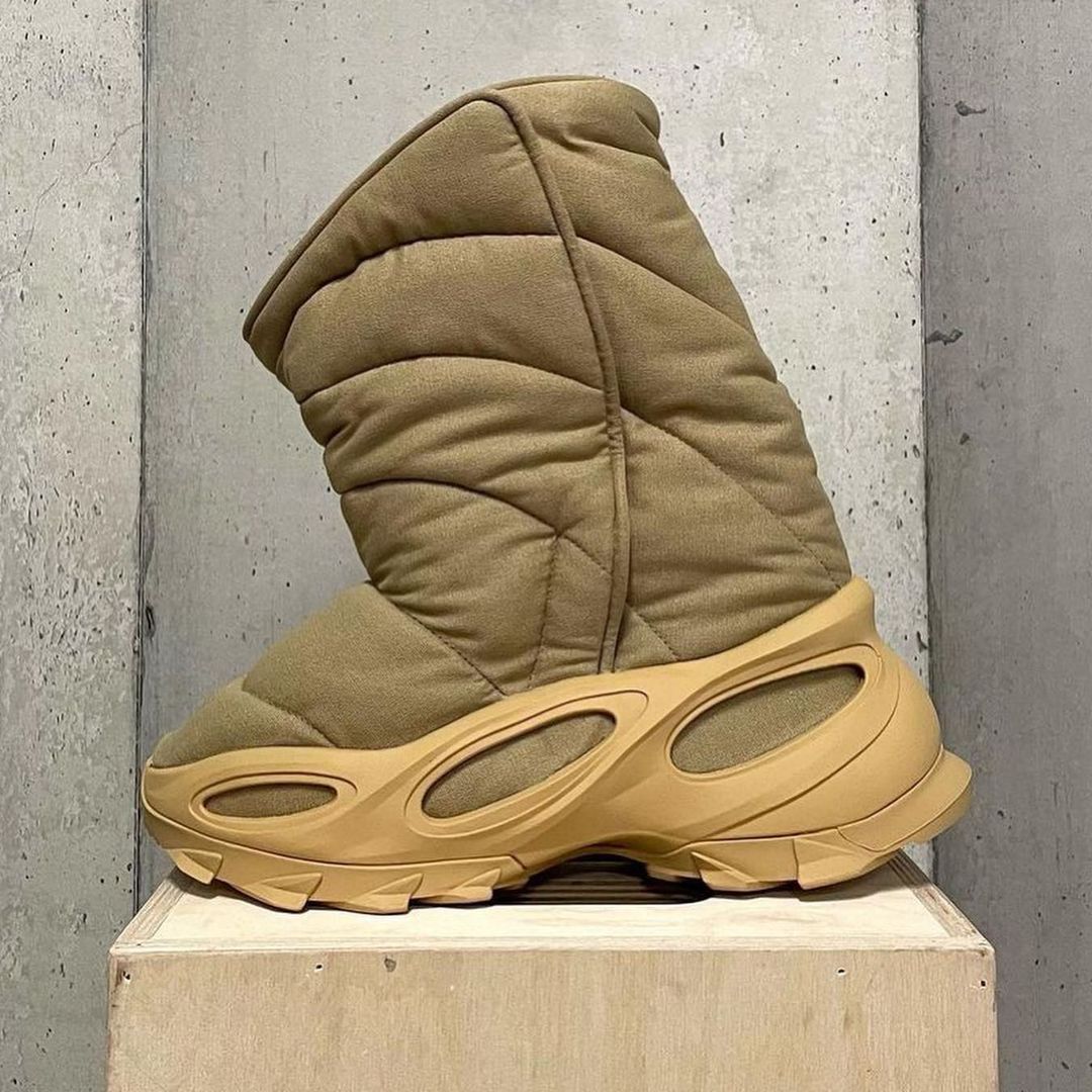 adidas,Yeezy,侃爷 Yeezy 新鞋遭网友嫌弃!真看不懂侃爷的设计了! adidas,Yeezy,侃爷 Yeezy 新鞋遭网友嫌弃!真看不懂侃爷的设计了!