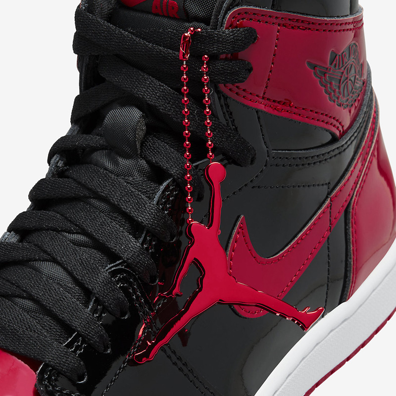 Nike,sacai,COLT,Yeezy 明年「重磅狠鞋」曝光 20 多双!市价三万的 AJ1 回归!阿迪还憋了个大招! Nike,sacai,COLT,Yeezy 明年「重磅狠鞋」曝光 20 多双!市价三万的 AJ1 回归!阿迪还憋了个大招!
