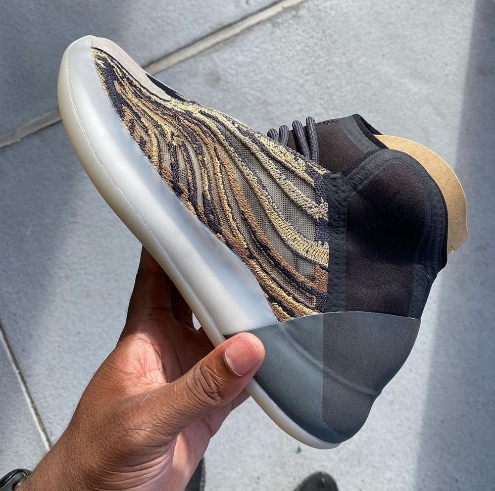 adidas,Yeezy Quantum,Amber Tin 「黄斑马」 即将登场!全新 Yeezy Quantum 实物曝光! adidas,Yeezy Quantum,Amber Tin 「黄斑马」 即将登场!全新 Yeezy Quantum 实物曝光!