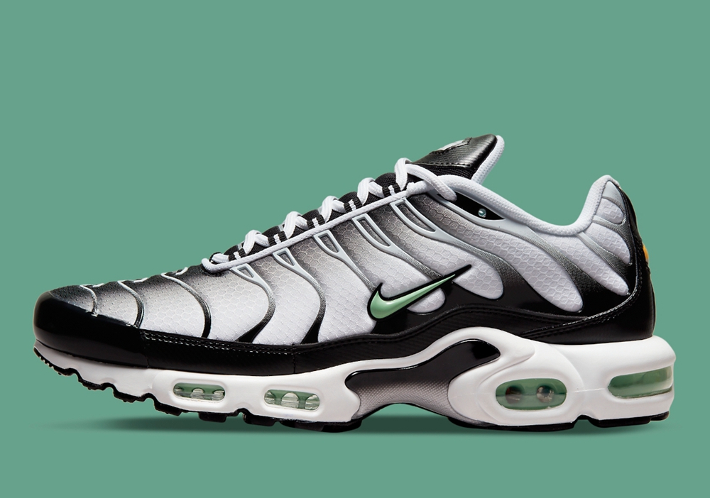 Nike,Air Max Plus,DH4776-100 渐变「奥利奥」太帅了!全新配色 Air Max Plus 官图曝光! Nike,Air Max Plus,DH4776-100 渐变「奥利奥」太帅了!全新配色 Air Max Plus 官图曝光!