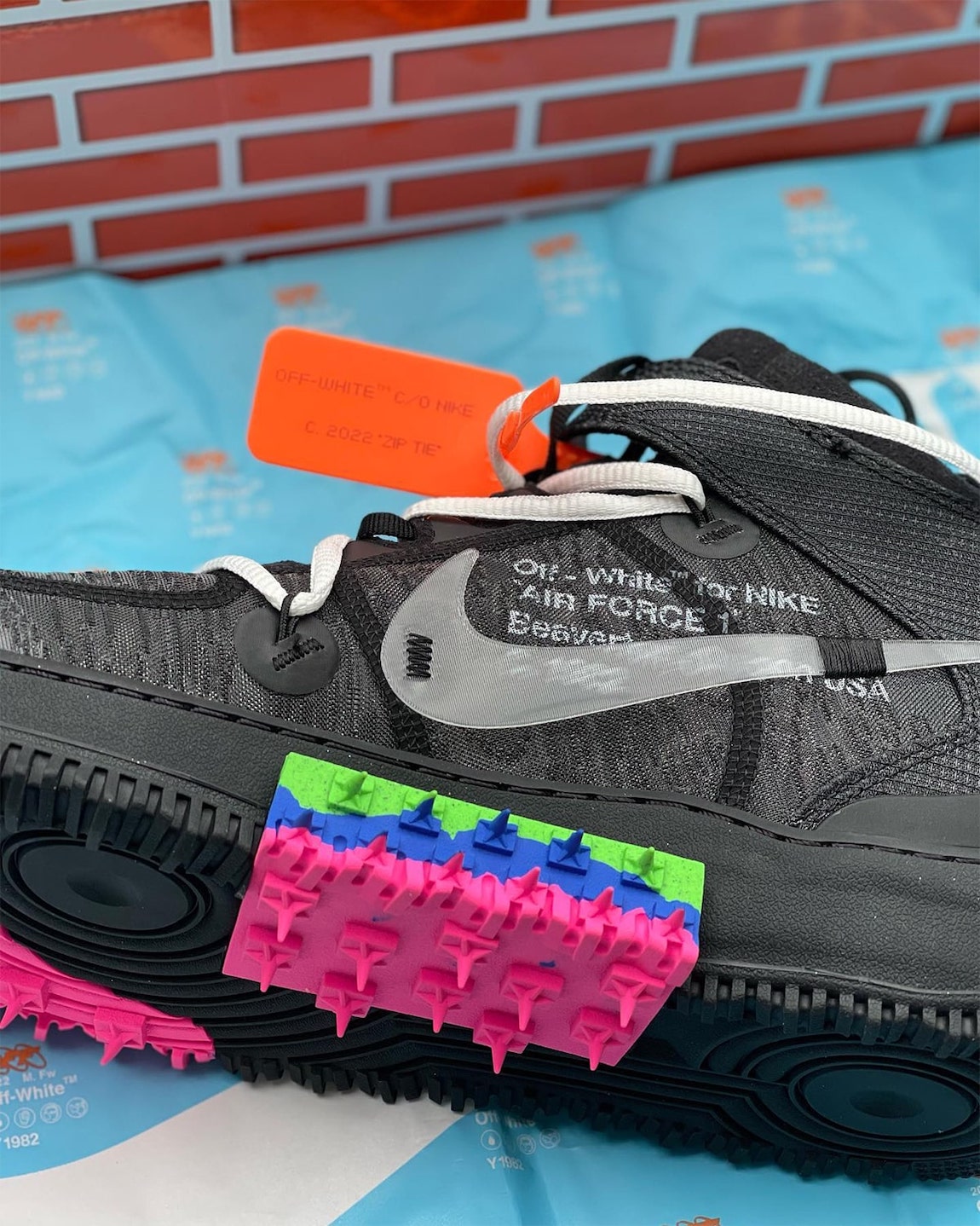 OFF-WHITE,Nike,Air Force 1 Mid 设计一言难尽!OFF-WHITE x Nike Air Force 1 Mid 最新实物曝光! OFF-WHITE,Nike,Air Force 1 Mid 设计一言难尽!OFF-WHITE x Nike Air Force 1 Mid 最新实物曝光!