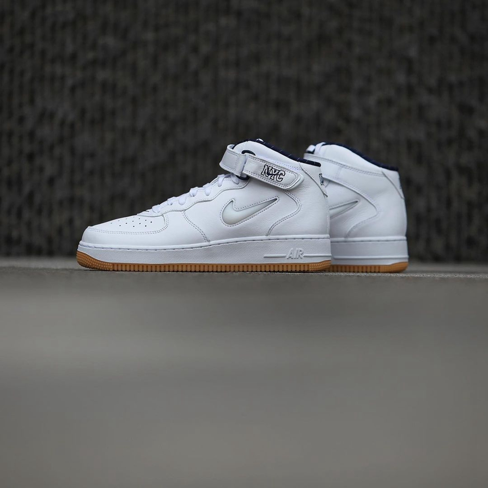 Nike Air Force 1 Mid,NYC,DH562 国区 SNKRS 上架!「洋基」 Air Force 1 最新实物曝光! Nike Air Force 1 Mid,NYC,DH562 国区 SNKRS 上架!「洋基」 Air Force 1 最新实物曝光!