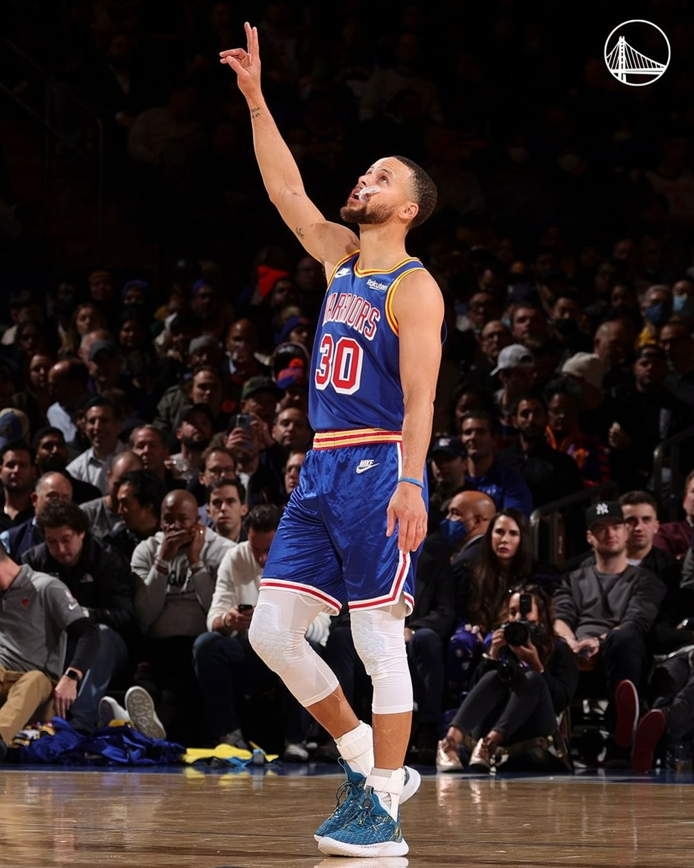 Curry 9,UA,NBA 除了历史第一!库里今天又上脚特别配色 Curry 9! Curry 9,UA,NBA 除了历史第一!库里今天又上脚特别配色 Curry 9!