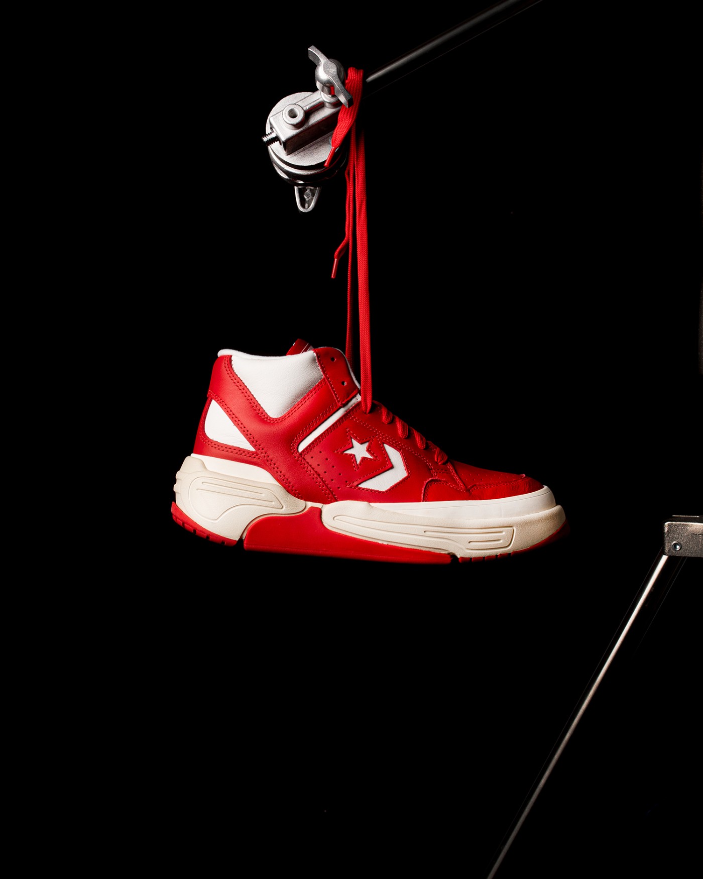 Converse,Weapon,HACKMIND 时隔 35 年复刻!匡威「最具江湖地位」的篮球鞋开箱上脚! Converse,Weapon,HACKMIND 时隔 35 年复刻!匡威「最具江湖地位」的篮球鞋开箱上脚!