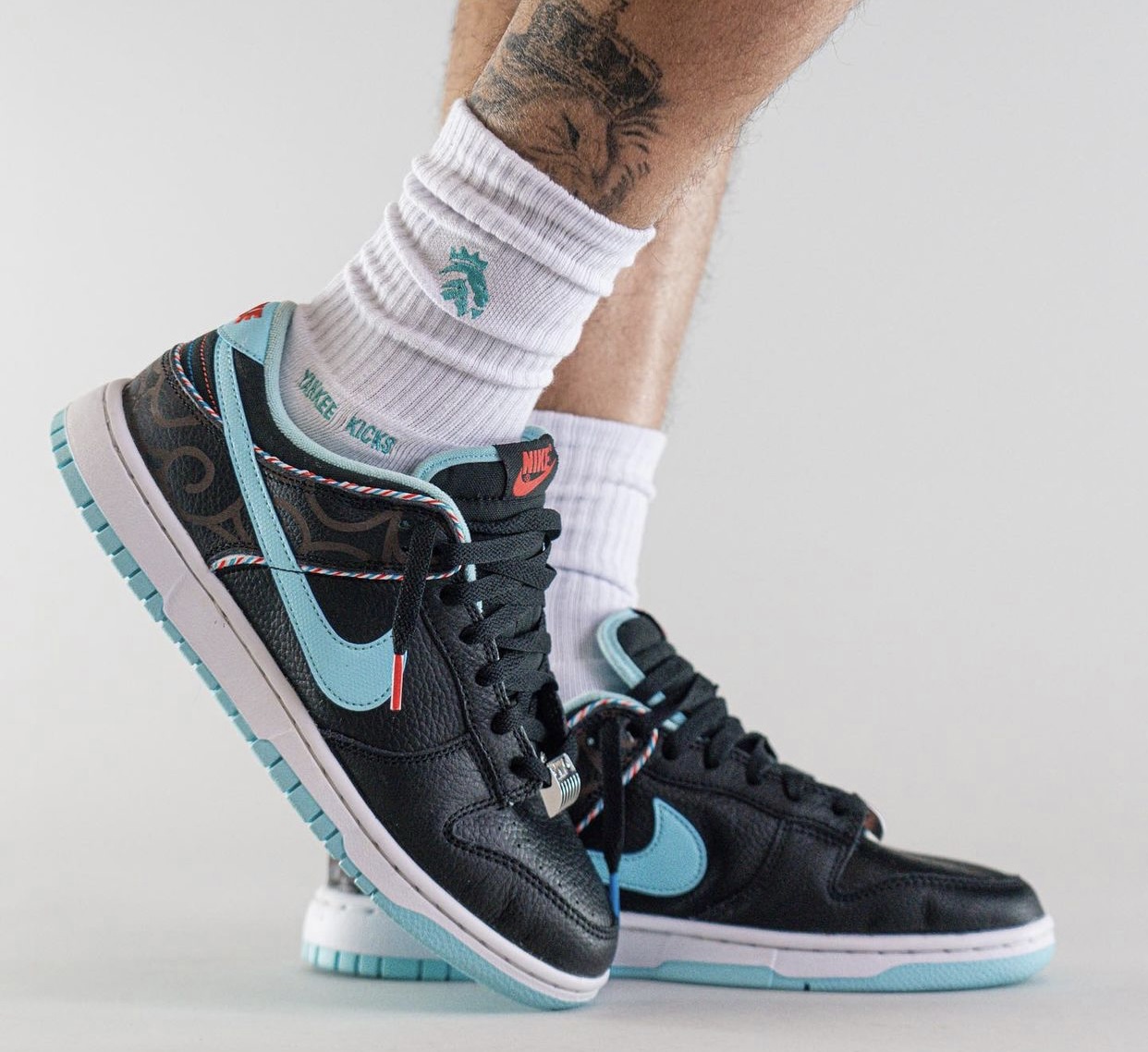 Nike,Dunk Low,Barber Shop,DH76 「发廊」Dunk 又有新配色!金色剃刀亮眼! Nike,Dunk Low,Barber Shop,DH76 「发廊」Dunk 又有新配色!金色剃刀亮眼!