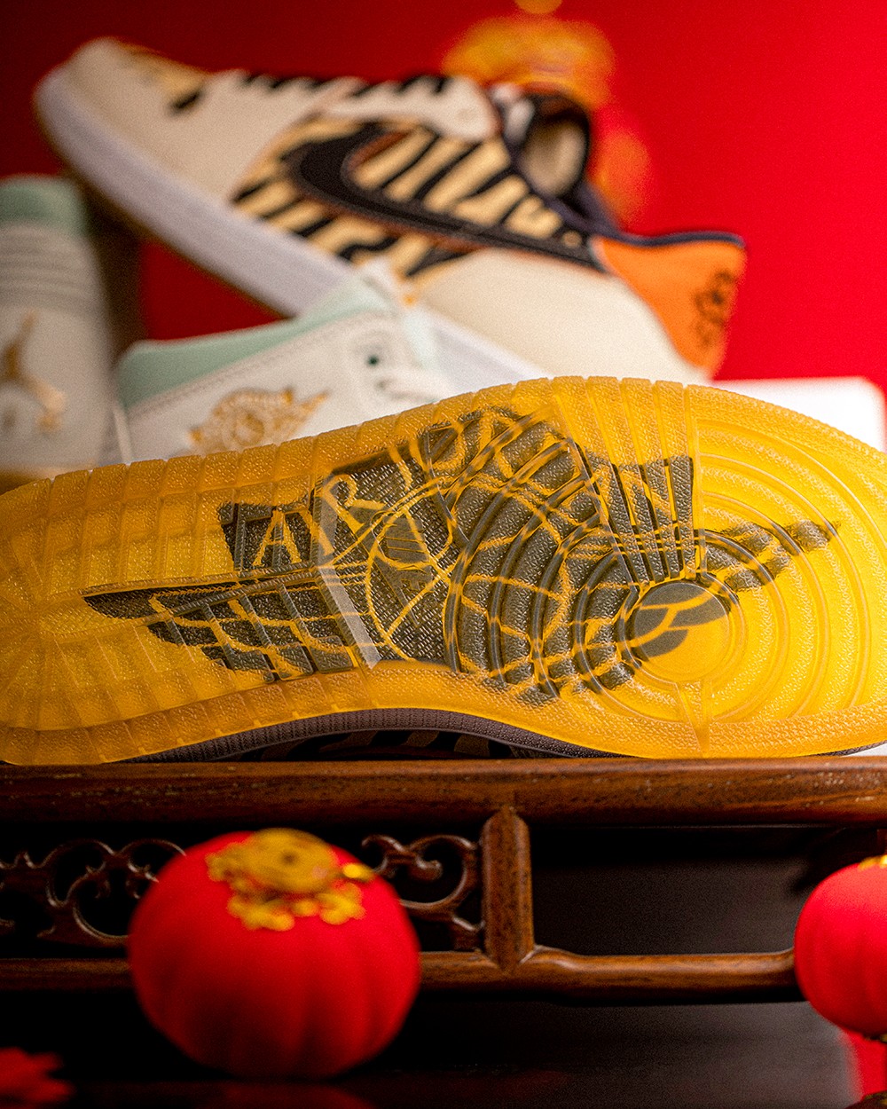AJ,AJ1,Mid,北卡 北卡 + 蓝红!两款全新配色 AJ1 实物曝光!但是... AJ,AJ1,Mid,北卡 北卡 + 蓝红!两款全新配色 AJ1 实物曝光!但是...