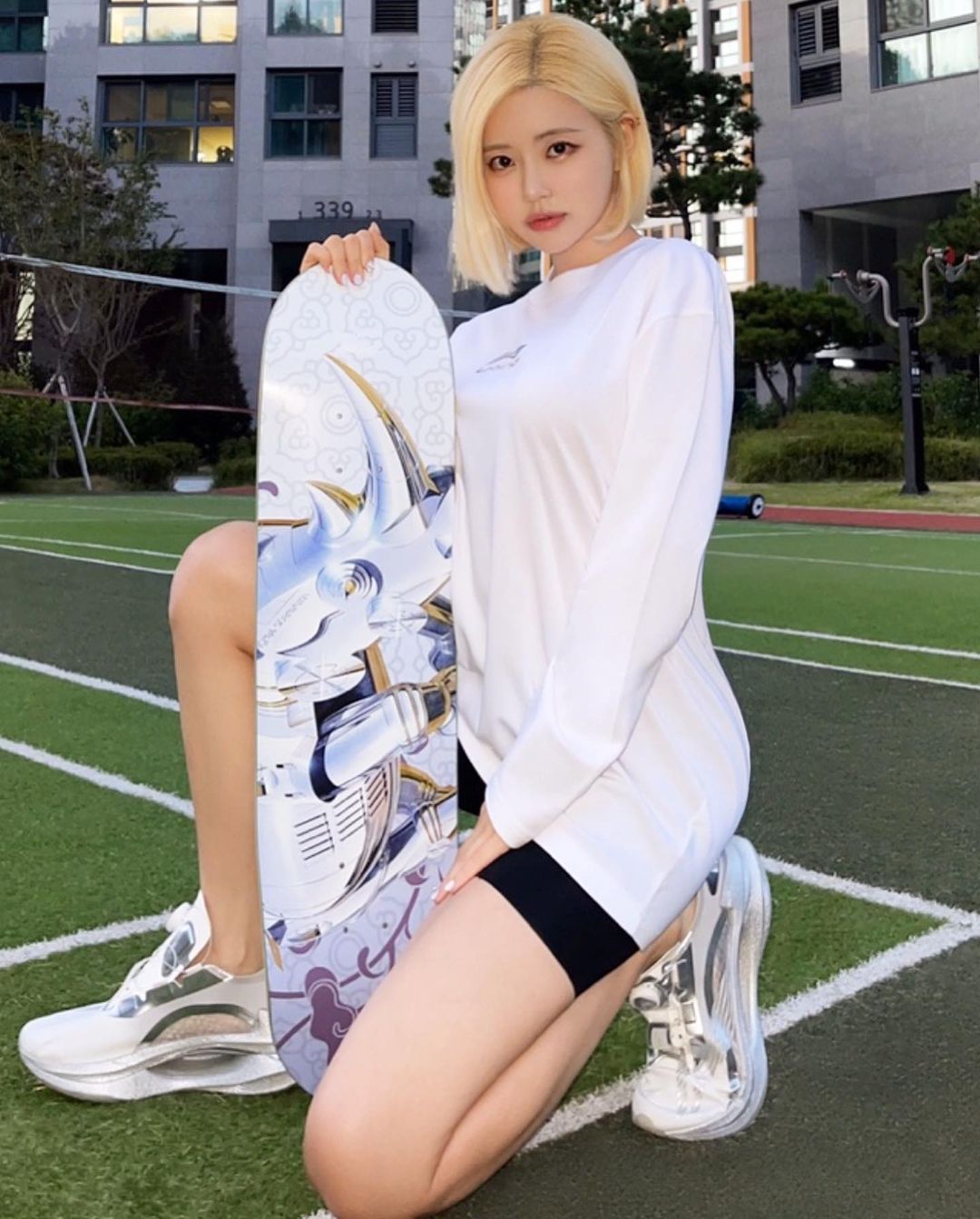 DJ Soda,NFT DJ Soda 转型?!「最顶球鞋女神」性感预告新业务!网友:身价起飞! DJ Soda,NFT DJ Soda 转型?!「最顶球鞋女神」性感预告新业务!网友:身价起飞!