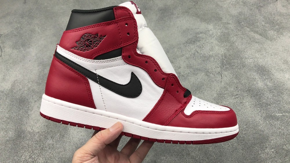 Nike,Air Jordan 1 Mid,Pomegran 经典白红装扮!全新 Air Jordan 1 酷似芝加哥! Nike,Air Jordan 1 Mid,Pomegran 经典白红装扮!全新 Air Jordan 1 酷似芝加哥!
