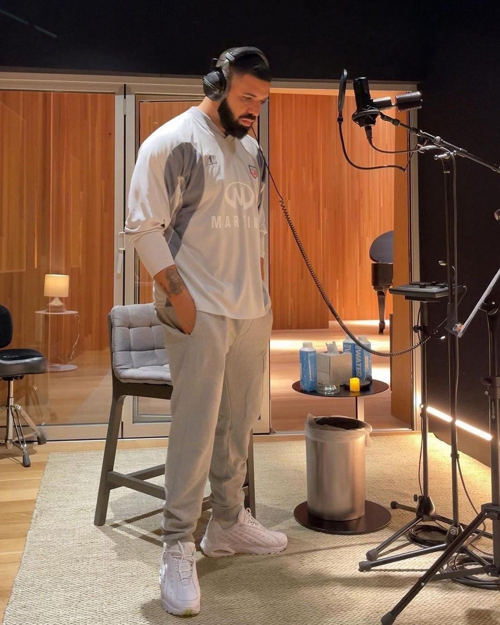 Drake,NOCTA,Nike,Hot Step Air 官图曝光!Drake x Nike 联名鞋发售信息有了! Drake,NOCTA,Nike,Hot Step Air 官图曝光!Drake x Nike 联名鞋发售信息有了!