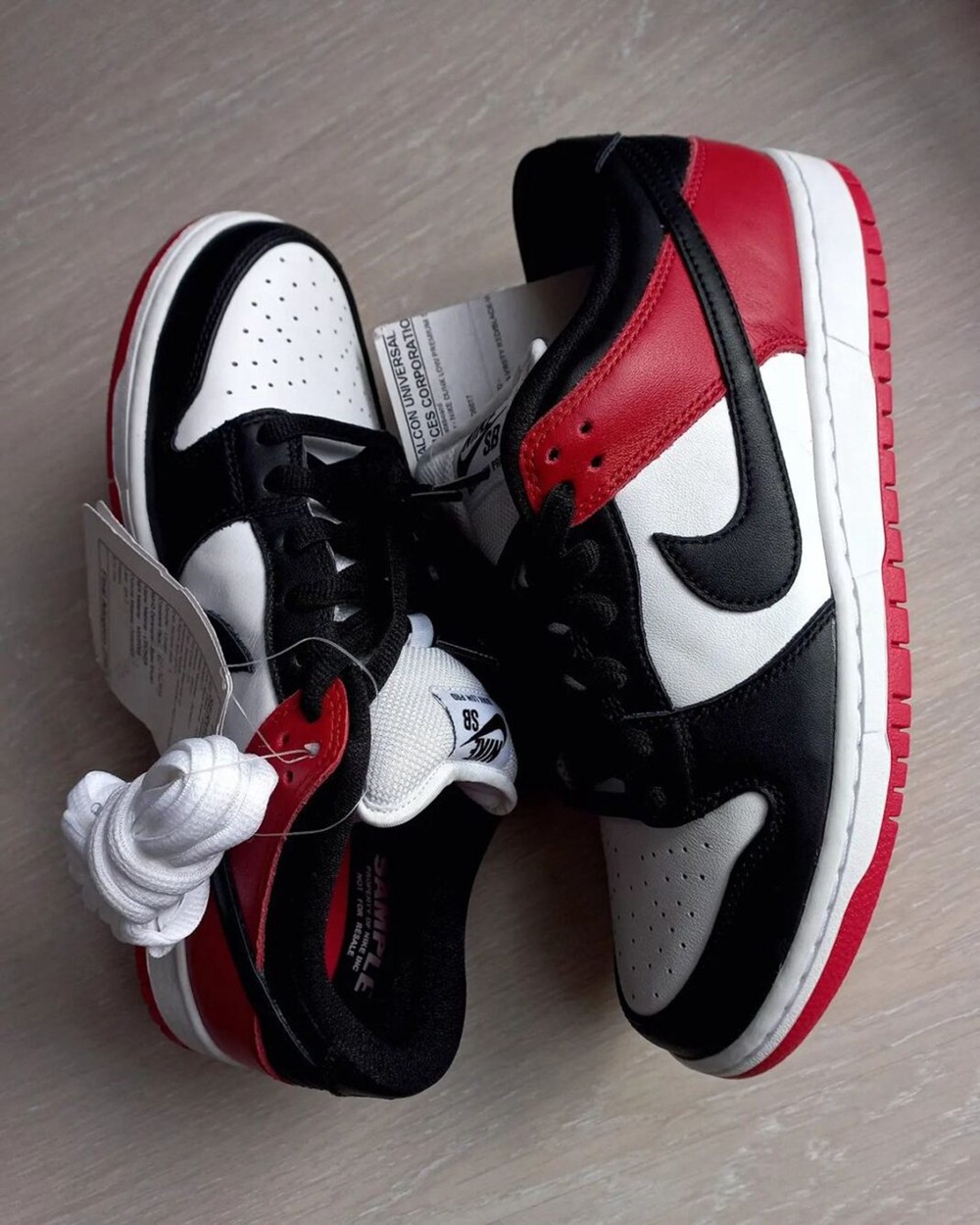 Nike,SB Dunk Low,Sample Dunk SB 全新实物曝光!经典「黑脚趾」配色! Nike,SB Dunk Low,Sample Dunk SB 全新实物曝光!经典「黑脚趾」配色!