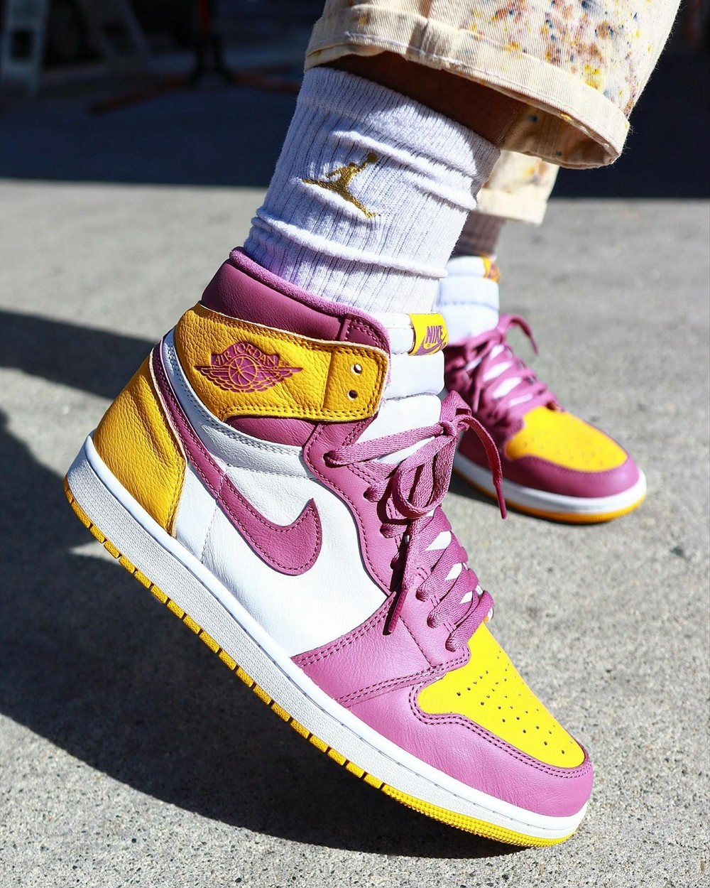 Air Jordan 1 High OG,Brotherho 实物上脚再次曝光!全新「兄弟会」AJ1 月底发售! Air Jordan 1 High OG,Brotherho 实物上脚再次曝光!全新「兄弟会」AJ1 月底发售!
