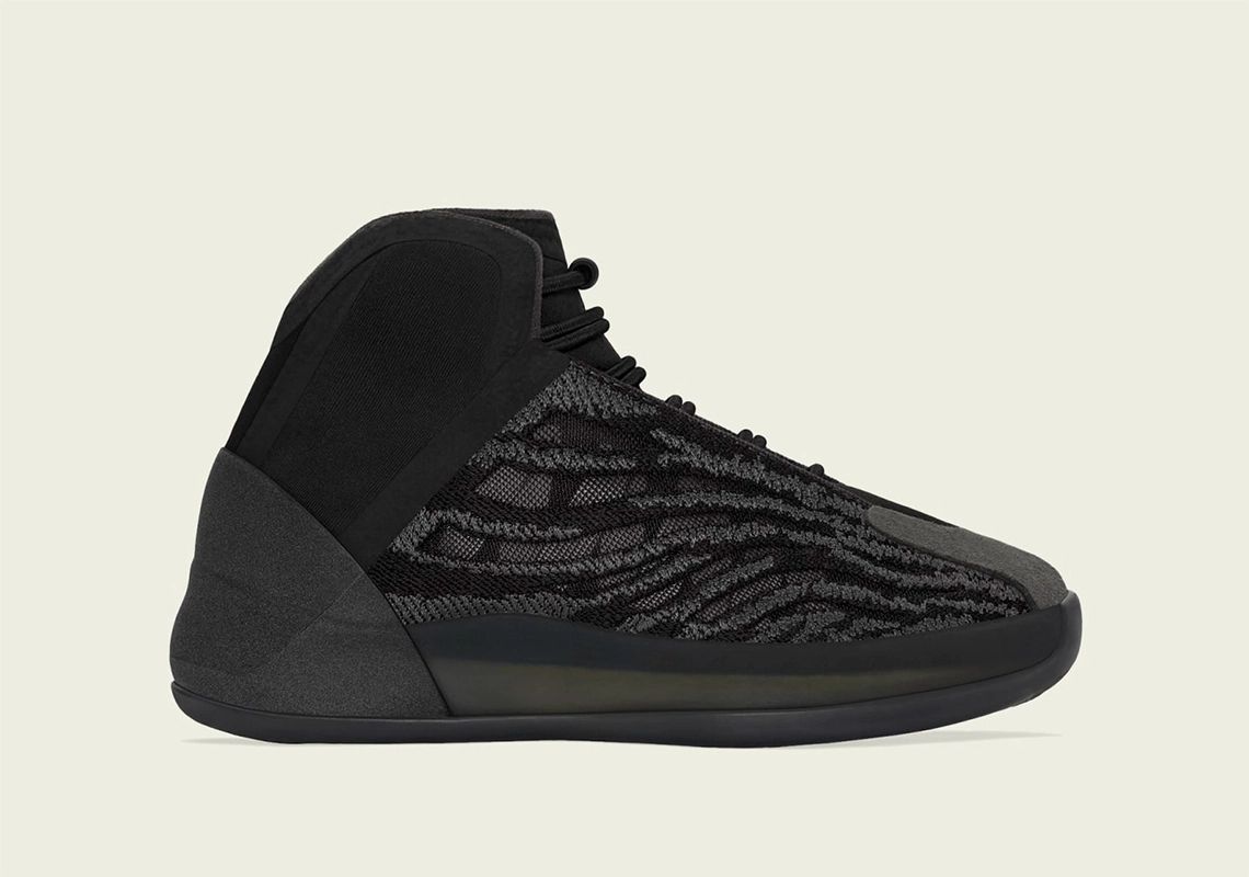 adidas,Yeezy,Yeezy Foam Runner 每双配色都起飞!Yeezy 洞洞鞋终于有「黑武士」配色了! adidas,Yeezy,Yeezy Foam Runner 每双配色都起飞!Yeezy 洞洞鞋终于有「黑武士」配色了!