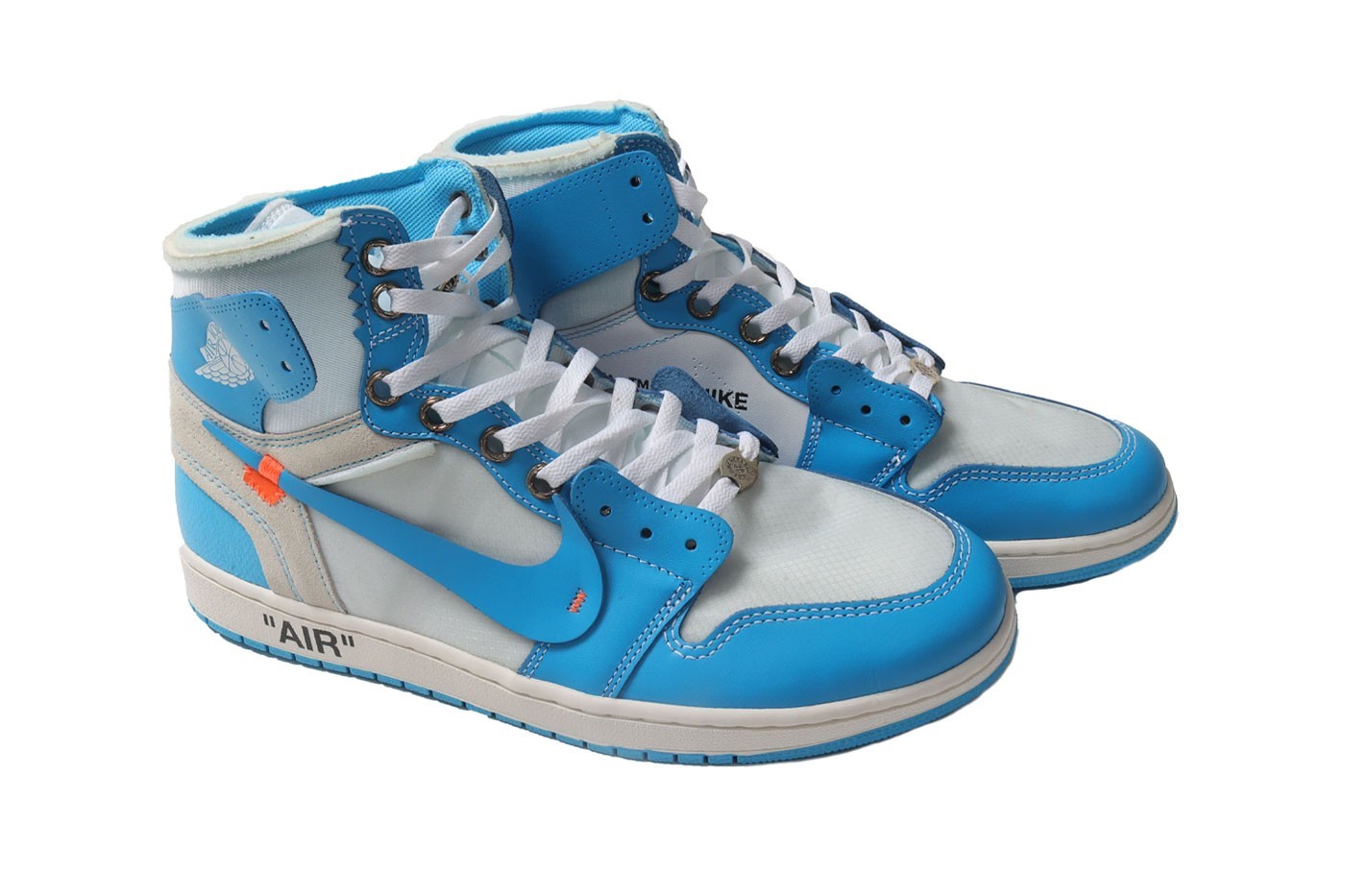 Chrome Hearts,OFFWHITE,AJ1 壕无人性!克罗心 x OW x AJ1 北卡蓝曝光!想买不容易... Chrome Hearts,OFFWHITE,AJ1 壕无人性!克罗心 x OW x AJ1 北卡蓝曝光!想买不容易...
