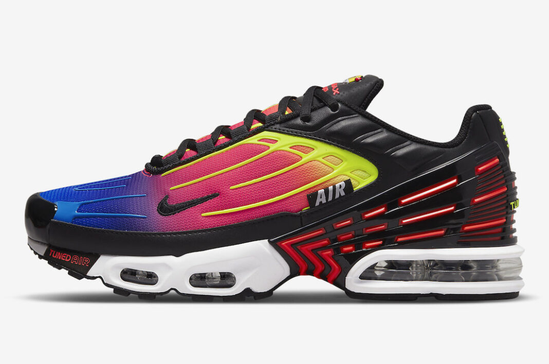 Nike,Air Max Plus 3,DR8602-001 真「赛博朋克」!Air Max Plus 3 官图曝光! Nike,Air Max Plus 3,DR8602-001 真「赛博朋克」!Air Max Plus 3 官图曝光!
