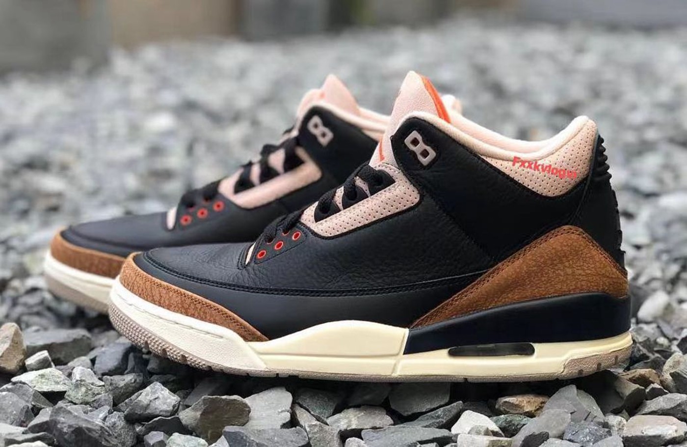 Nike,Air Jordan 3,Desert Eleph 象皮纹理黑水泥?全新配色 Air Jordan 3 实物图曝光! Nike,Air Jordan 3,Desert Eleph 象皮纹理黑水泥?全新配色 Air Jordan 3 实物图曝光!