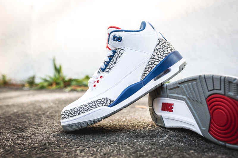 AJ1,Air Jordan 1 Low,True Blue 灵感源于经典真蓝 AJ3!全新 AJ1 Low 实物美图曝光! AJ1,Air Jordan 1 Low,True Blue 灵感源于经典真蓝 AJ3!全新 AJ1 Low 实物美图曝光!