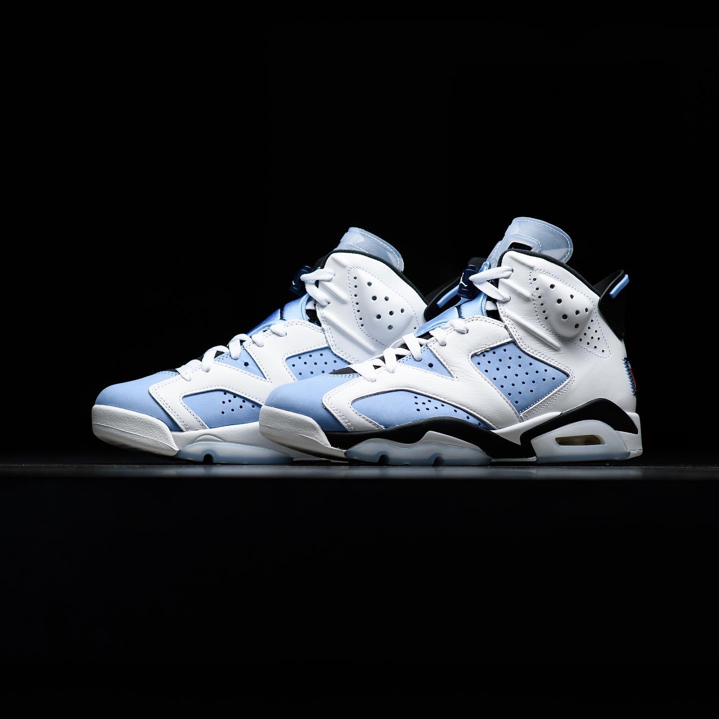 Air Jordan 6,AJ6,Yeezy 700 V2, 明早四双狠鞋集中发售!北卡 AJ6、初代 700 V2 还有「最骚」韦德 9! Air Jordan 6,AJ6,Yeezy 700 V2, 明早四双狠鞋集中发售!北卡 AJ6、初代 700 V2 还有「最骚」韦德 9!