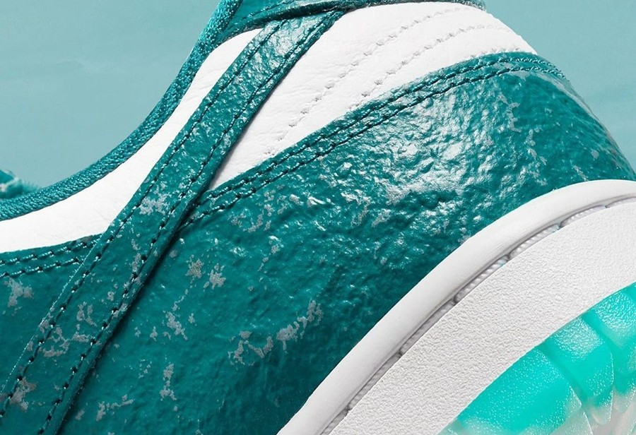 Nike,Dunk Low,Ocean,DV3029-100  鞋面质感绝了!「海洋」Dunk Low 官图曝光! Nike,Dunk Low,Ocean,DV3029-100  鞋面质感绝了!「海洋」Dunk Low 官图曝光!