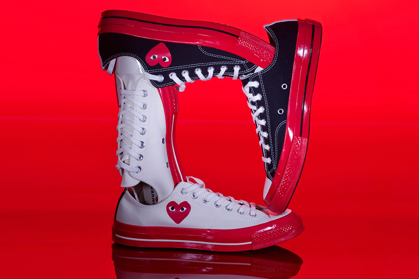 Converse,COMME Des GARÇONS PLA 大红鞋底太亮眼!CDG x Converse 全新「桃心」联名现已发售! Converse,COMME Des GARÇONS PLA 大红鞋底太亮眼!CDG x Converse 全新「桃心」联名现已发售!