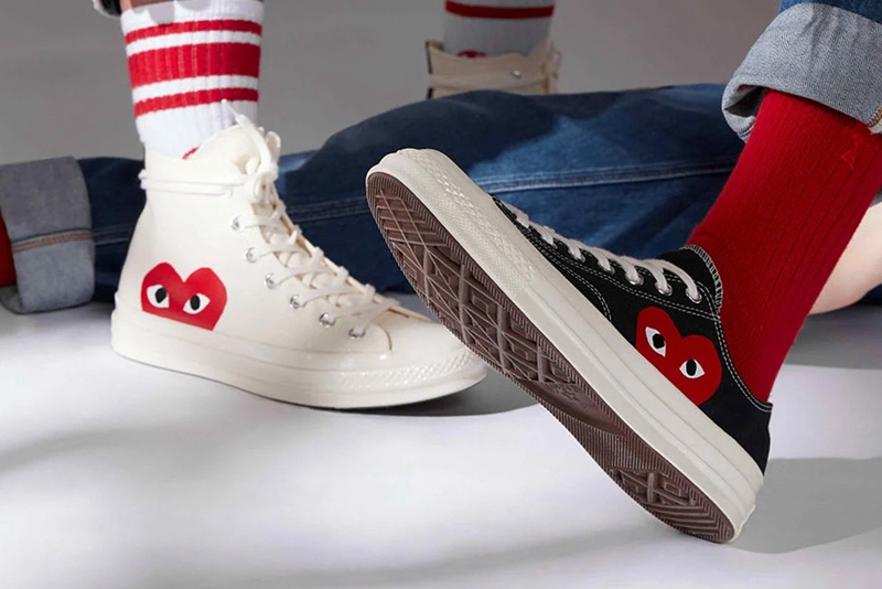 Converse,COMME Des GARÇONS PLA 大红鞋底太亮眼!CDG x Converse 全新「桃心」联名现已发售! Converse,COMME Des GARÇONS PLA 大红鞋底太亮眼!CDG x Converse 全新「桃心」联名现已发售!