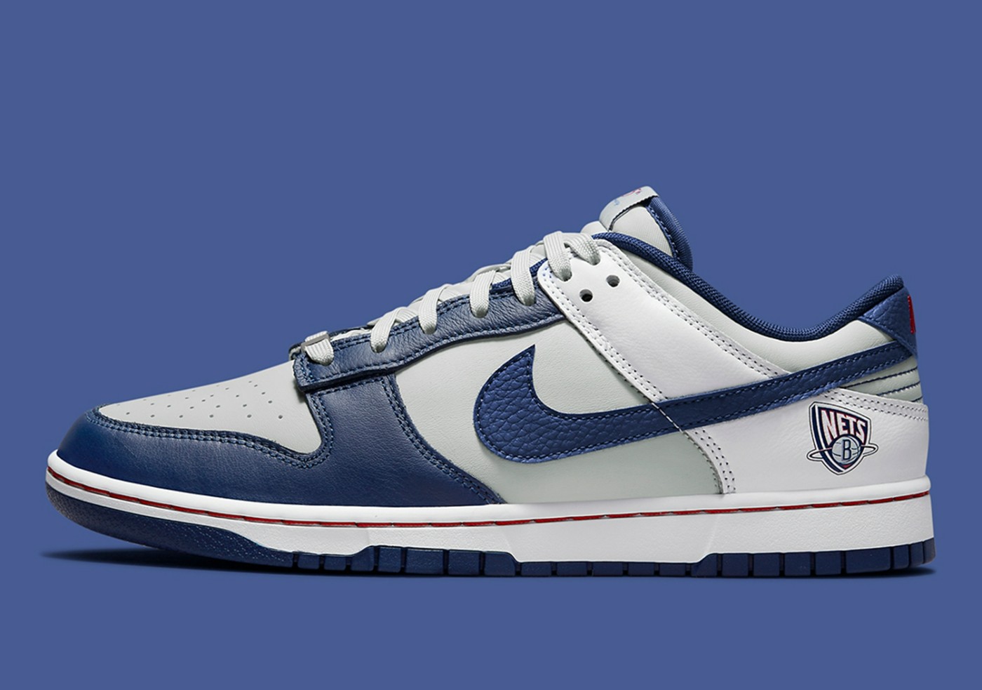 Nike,Dunk Dunk 越涨越离谱,普款市价直逼 OW 联名。网友:五千我买它? Nike,Dunk Dunk 越涨越离谱,普款市价直逼 OW 联名。网友:五千我买它?