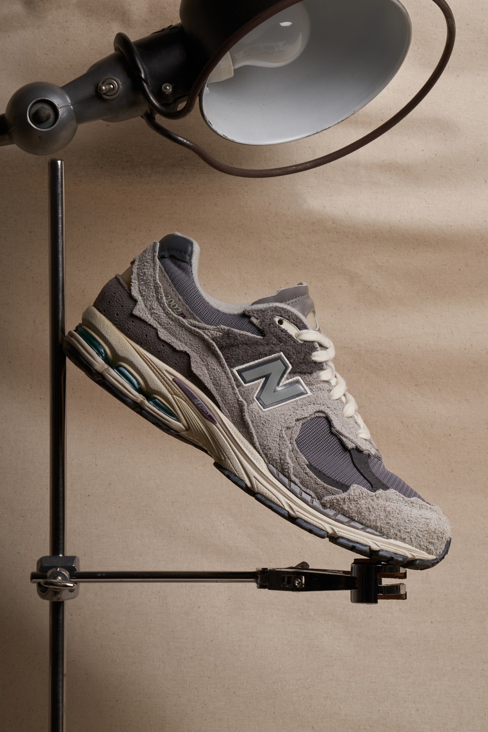 如果说,来到,2022,年最,让人,惊喜,的,新品, 市价小三千!今年最火的 New Balance 鞋皇「元祖灰」终于来了! 如果说,来到,2022,年最,让人,惊喜,的,新品, 市价小三千!今年最火的 New Balance 鞋皇「元祖灰」终于来了!
