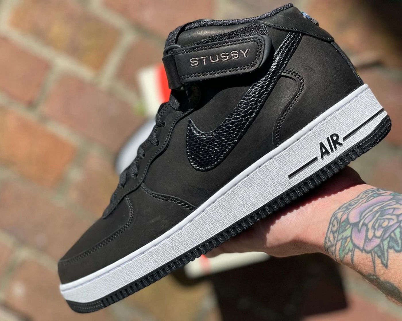 DJ7840-001,Air Force 1 Mid,Nik Stüssy x AF1 最新实物曝光!网友:后跟镶钻可还行!? DJ7840-001,Air Force 1 Mid,Nik Stüssy x AF1 最新实物曝光!网友:后跟镶钻可还行!?