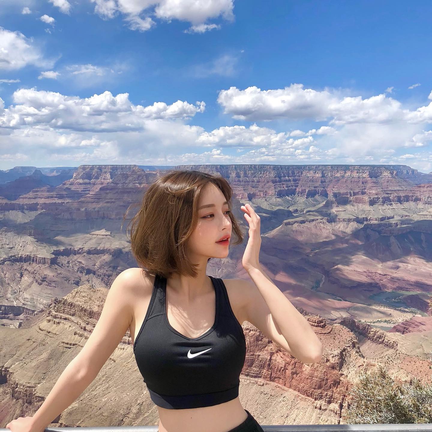 DJ Soda,DJ MIU,Taeri,朴山多拉 天热了!「球鞋女神」越穿越少!DJ Soda 过生日穿什么鞋终于曝光! DJ Soda,DJ MIU,Taeri,朴山多拉 天热了!「球鞋女神」越穿越少!DJ Soda 过生日穿什么鞋终于曝光!