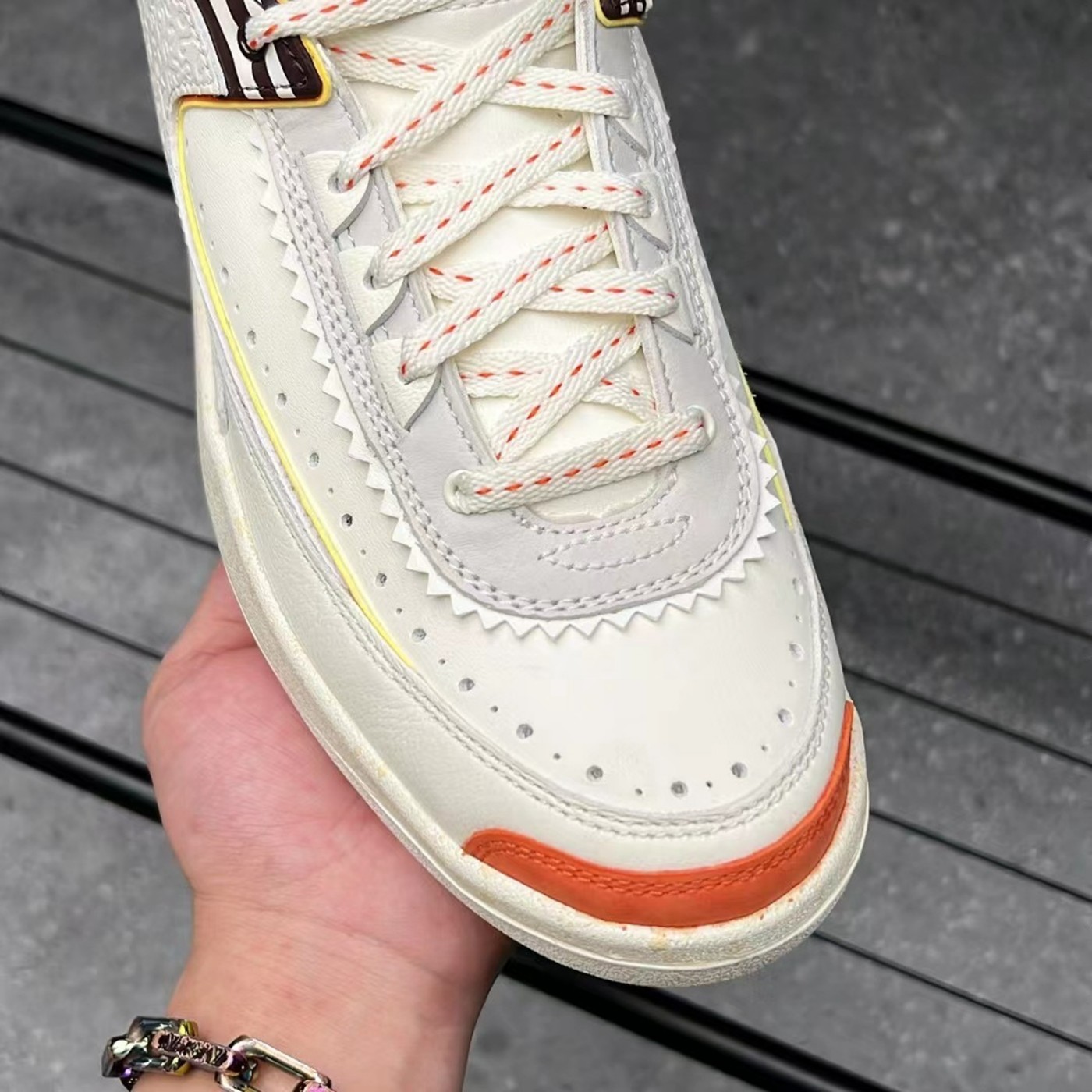 Air Jordan 2,Maison Chateau Ro 全新联名 AJ2 实物再次曝光!发售日期终于定了! Air Jordan 2,Maison Chateau Ro 全新联名 AJ2 实物再次曝光!发售日期终于定了!